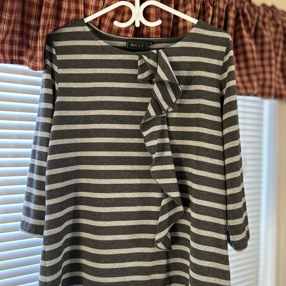 Ruffled Top - Picture 1 of 1